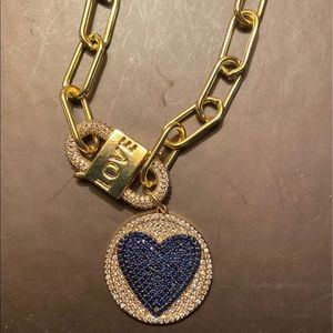 Melania Clara Love necklace
